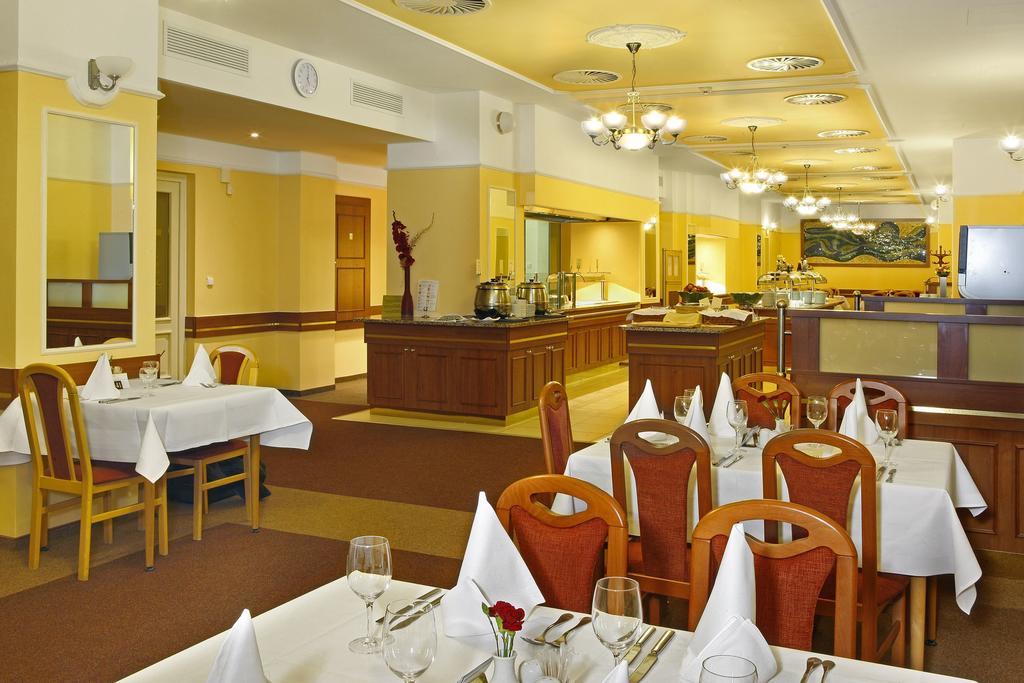 Ensana Vltava Hotel Mariánské Lázně Екстериор снимка