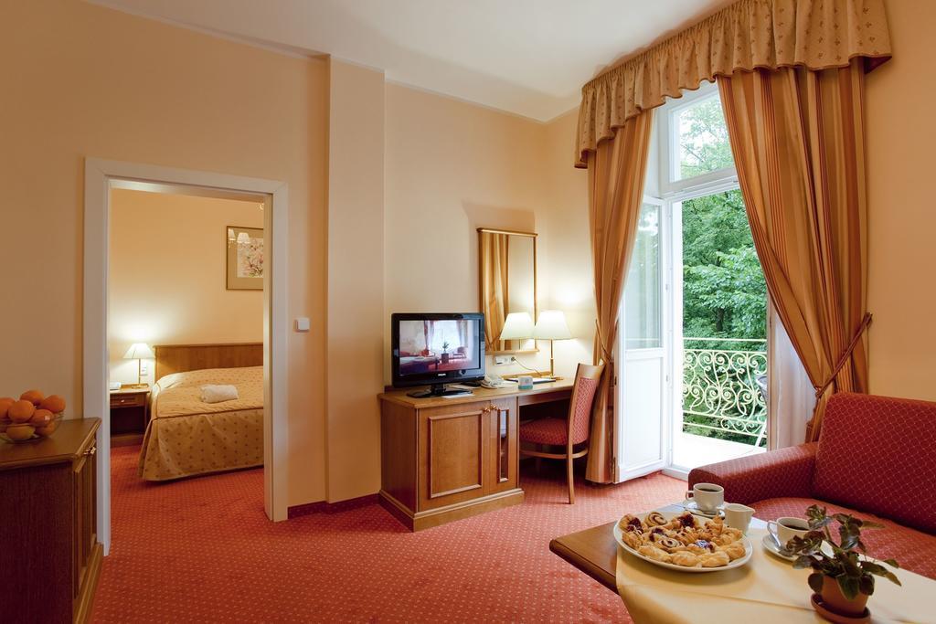 Ensana Vltava Hotel Mariánské Lázně Стая снимка