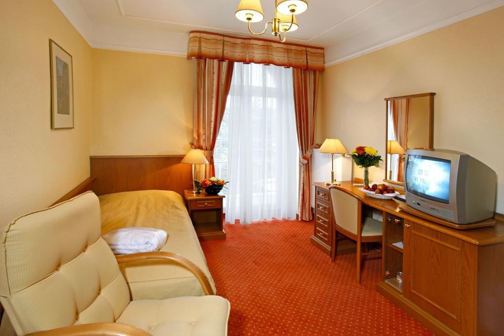 Ensana Vltava Hotel Mariánské Lázně Стая снимка